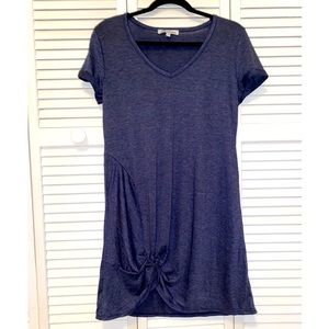 blue/navy t-shirt dress w/ twist